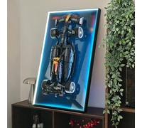 NOVDA Lavagna da parete compatibile con Lego 42206 auto da corsa, con luci a LED e telecomando, cornice da 75 x 45 cm, per collezioni in casa, ufficio, soggiorno (modello non incluso)