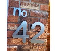 Numeri Civici Moderni Flottanti Per Porta In Finiture Lucide E Metalliche