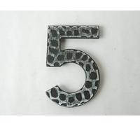 numero civico "5" CINQUE in ferro battuto verniciato nero da tassellare a muro