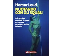 Nuotando con gli squali