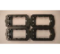NUOVI stock n. 4 ORIGINALI SUPPORTI A 3 POSTI 4703 BTICINO LIVING CLASSIC TELAI