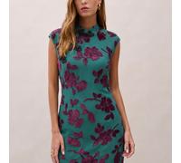 Nuovo abito lungo ispirato al cheongsam senza maniche, aderente, con base di un profondo rosso-viola e accenti floreali verde oliva. Valorizza la figura ed è adatto per vacanze primaverili ed estive e