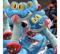 Nuovo Peluche di Garfield Serpente da "Zootopia 2" - Cuscino Anime, Ornamento da Scrivania e Regalo Trendy per le Feste