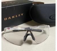 Occhiali da sole Oakley EVZero Path fotocromatici montatura bianca lenti irid...