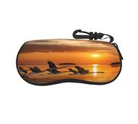 Oche canadesi in volo sul lago al tramonto Custodia per occhiali ultraleggera e portatile con guscio morbido Custodia per occhiali da sole in neoprene con gancio per viaggi, escursioni, corsa e uso qu