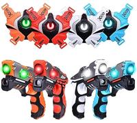 OKKIDY Set di pistole laser per bambini con distintivo, 4 pezzi, festa laser, gioco 4 giocatori, per interni ed esterni, gruppo di attività divertente giocattolo per bambini età 6, 7, 8, 9, 10, 11,