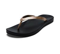 OLUKAI Lalahi Sandali da spiaggia da donna, in pelle, casual, per tutti i giorni, leggeri e di supporto, design pulito e morbido comfort, Rame/Pietra lavica, 37.5 EU