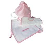 OM DOLCE CASA Set asilo 4 pezzi sacca + bavaglia + salvietta + omaggio porta bavaglia colore Azzurro verde giallo rosso blu in cotone (ROSA RICAMATO)