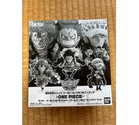 One Piece World Figura da Collezione Rufy Gear 4 Law Kid JUMP Limited Japan