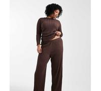 ONLY Curve - Pantaloni testurizzati marrone cioccolato in coordinato 50-52