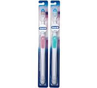 Oral-B Gum Care - Spazzolino da denti e gengive sensibili, testa piccola compatta (vari colori), confezione da 2