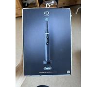 Oral-B Pro 3 3000 Spazzolino Elettrico con Manico Ricaricabile e 3 Testine, Progettato da Braun, Regali Originali per Donna e Uomo - Nero