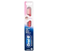 Oral-B Spazzolino Manuale Pro-Sensitive Clinical Pulizia Delicata Extra Morbido 1 pz