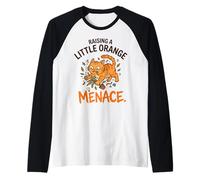 Orange Cat Mom Raising A Little Orange Minace Maglia con Maniche Raglan