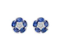 Orecchini a bottone a forma di fiore con zaffiro da 3,4 cttw e diamante da 0,15 cttw