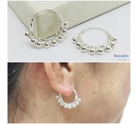 Orecchini a cerchio in argento 925% cerchietto con pallini hippy punk boho