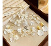 Orecchini a perno a forma di cuore con petali in strass, perle finte e goccia d'olio, dolci e delicati, set di orecchini alla moda e versatili (12 pezzi/6 paia), adatti per il pendolarismo quotidiano,