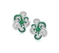 Orecchini a perno a forma di fiore elegante verde smeraldo 0,63 carati in oro bianco 9/14/18 carati con moissanite, Oro bianco 14 carati (585), Moissanite Smeraldo creato Moissanite