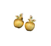 Orecchini a perno in oro a forma di mela con scintillanti accenti di foglie, gioielli metallici testurizzati a forma di frutta per uso quotidiano e occasioni speciali