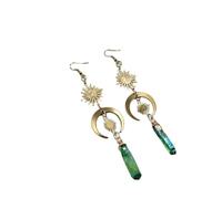 Orecchini al quarzo verde sole e luna, orecchini misteriosi in rame, accessori di guarigione bohemia per gli amanti della spiritualità, le foto di vacanza, i festival musicali e le folle di vintage