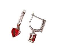 Orecchini con cuore in rubino e moissanite creati in laboratorio