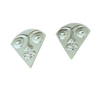 Orecchini geometrici alla moda da donna alla ricerca di accessori di gioielli unici per decorare feste e foto