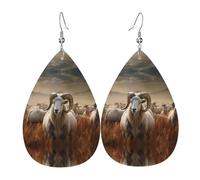 Orecchini in pelle a forma di goccia stampati con pecora nelle praterie | Design di fascia alta, orecchini di lusso leggeri