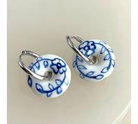 Orecchini in rame testurizzato blu e bianco fatti a mano, composizione di ispirazione cinese progettati per l'armonia con diversi stili di abbigliamento (05)