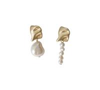 Orecchini pendenti asimmetrici con foglia d'oro e perle barocche, orecchini pendenti irregolari a forma di conchiglia per un elegante uso quotidiano e per occasioni