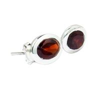 Orecchino a bottone con rara pietra preziosa di granato rosso naturale 12x9mm | placcato argento | forma ovale, solitario sfaccettato, stile minimalista per unisex |LK_VSTD_0786