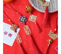 Ornamenti decorativi in ferro dal design elegante perfetti per allegria natalizi