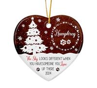 Ornamento commemorativo personalizzato per albero di Natale per la perdita di cani e gatti, nome e anno personalizzati, il cielo sembra diverso quando hai qualcuno che ami lì, ornamento in ceramica