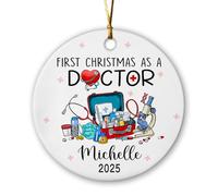 Ornamento in ceramica a forma di dottore 2025, nome personalizzato primo Natale come dottore, ornamento natalizio personalizzato per il primo Natale come ricordo del medico, stetoscopio medico in