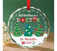Ornamento in vetro personalizzato per il primo Natale come un dottore 2025, regalo per il primo Natale come un medico, regalo per uomini e donne, nome personalizzato nuovo dottor ornamento per albero