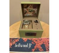 Orologio da polso Fossil × Star Wars Mandalorian Grogu Neutra con custodia LE...