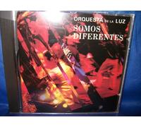 Orquesta De La Luz - Somos Diferentes