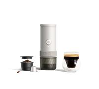OutIn Mino Macchina espresso elettrica portatile da viaggio autoriscaldante | Mini Macchina Caffè Tascabile Autoriscaldata da Campeggio, Adattatore Macinato e Capsule NS, Sandstone White