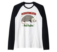 Overstimulated Possum Christmas Lights Funny Holiday Humor Maglia con Maniche Raglan