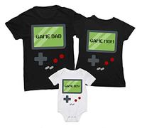Overthetee Tris T-Shirt e Body Coordinato Famiglia - Retro Game - Videogame - Game Dad - Game Mom - Game Baby - Tshirt Mamma papà e Figlio - Tris di Tshirt - Body Neonato - Idea Regalo