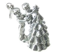 Padre e figlio decorano il fascino dell'albero di Natale in argento sterling .92