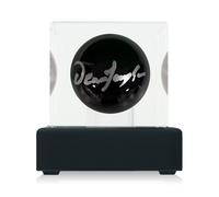 Palla da snooker nera autografata da Dennis Taylor. Esposta in teca.