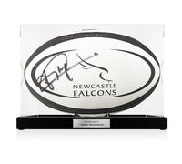 Pallone da rugby dei Newcastle firmato da Jonny Wilkinson. In teca con targa
