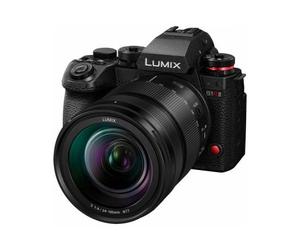 Panasonic Lumix S1R II + 24-105mm f/4 Macro O.I.S.