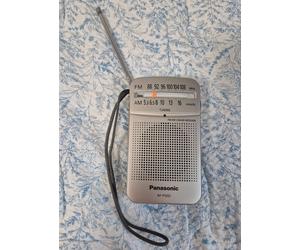 Panasonic RF-P50 Pocket Radio / Ricevitore portatile AM/FM a 2 bande, alta se...