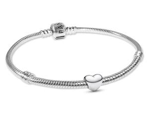 PANDORA Braccialetto da donna con ciondolo a forma di mini cuore, romantico set di gioielli, confezione multiprodotto, argento 925, simbolo d'amore 21492