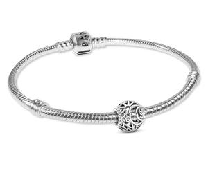PANDORA Set regalo bracciale da donna con ciondolo sole, luna e stelle, argento 925, gioielli senza tempo e moderni, confezione multiprodotto 21476