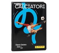 PANINI - Diario Scuola Ufficiale Calciatori Panini, Diario Datato 12 Mesi, per Bambini e Ragazzi Amanti del Calcio, 352 Pagine con Figurine, Quiz e Attività, Copertina Imbottita, 13x17.8 cm