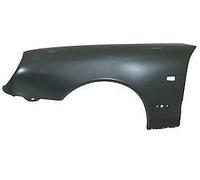 Parafango destro ClasseE W210 95-99 con foro freccia