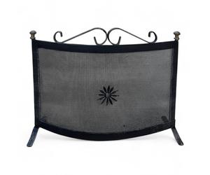 Parascintille curvo in ferro con decoro per camino 70xH65 cm