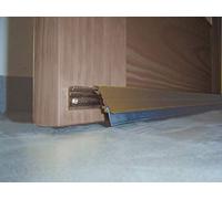 Paraspifferi in alluminio basculante per interni ed esterni per porta color marrone da 93 cm con labbro in gomma di alta qualità. Fissaggio con viti alla scheda madre.